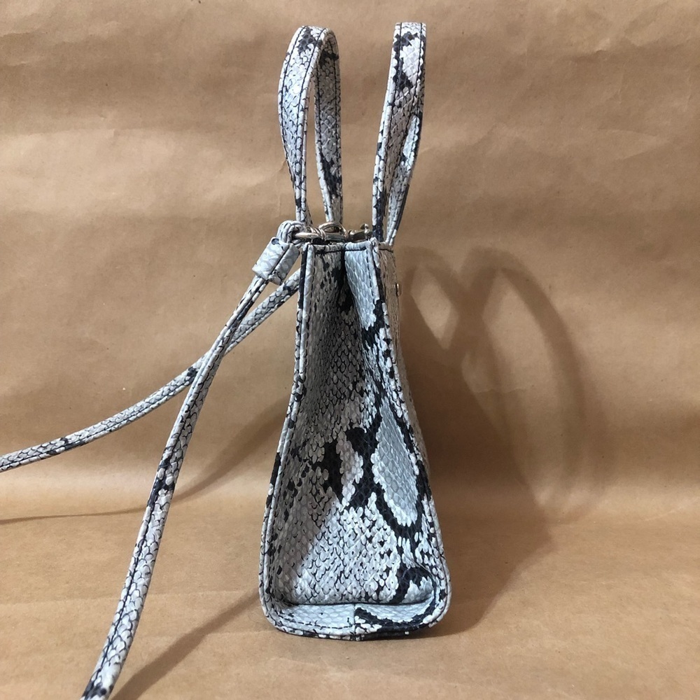 Nine West | Vintage Y2K Mini Boxy Square Crossbody Snakeskin Python Print Purse - Picture 5 of 11